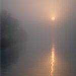 Nebel ueber dem Wasser